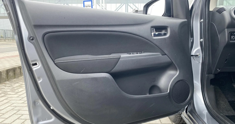 Mitsubishi Space Star cena 62900 przebieg: 3000, rok produkcji 2023 z Myszyniec małe 232